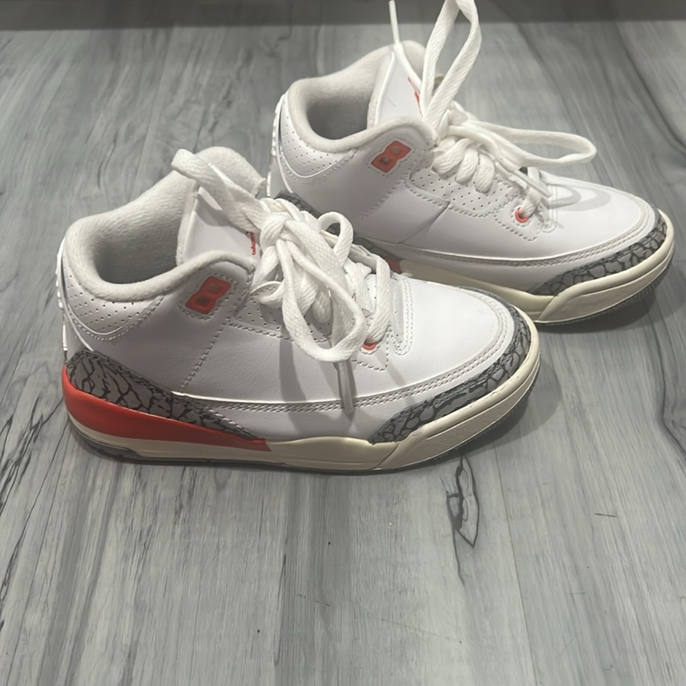 Air Jordan Retro 3 - Picture 3 of 7